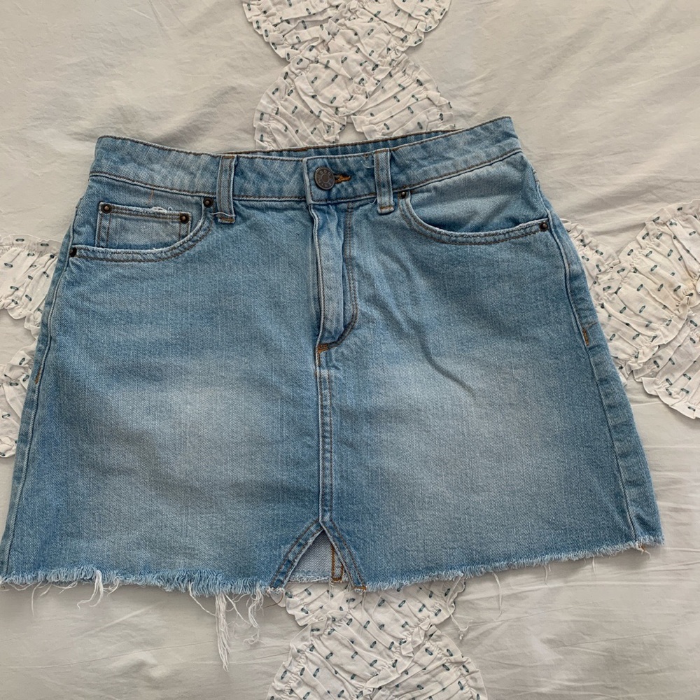 BDG urban outfitters denim skirt. size small